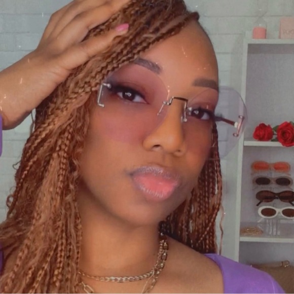 ‼️NEW Circular Glasses in multiple colors - Picture 5 of 7